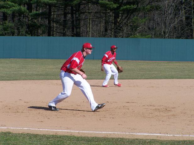 Owens Splits With GRCC In Weekend Doubleheader