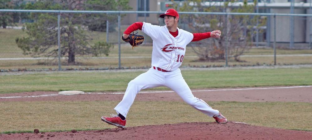 Kyle Bennett delivers a pitch. Photo by Tobias Flemming/Owens Sports Information