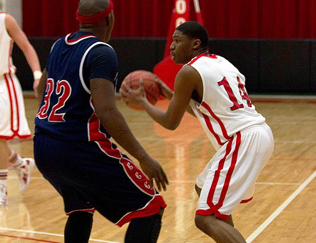 Franklin Lindsey had 14 points and nine rebounds off the bench to help put the Express in their first Region XII title game since 2006-07. Photo by Cherie Guthrie/Owens Sports Information
