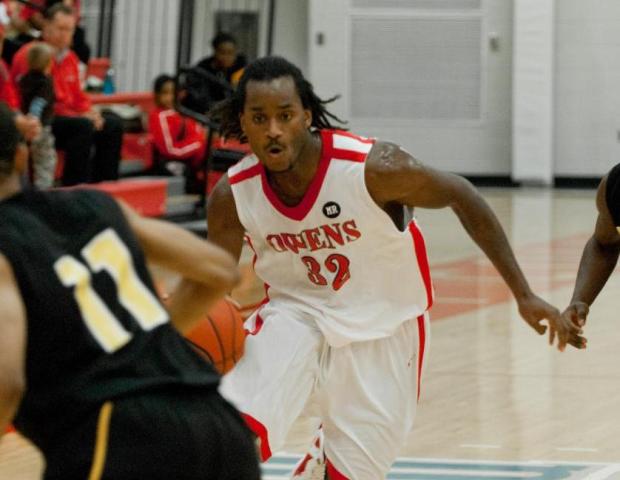 Justin Edmonds scored 18 points against Sinclair to help the Express win their 15th in 20 games this year. Photo by Seth Foley