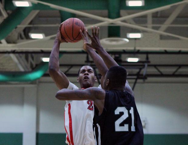 James Kelly scored a game-high 27 points to go along with 12 rebounds to help the Express advance to the district championship for the second straight year. Photo by Nicholas Huenefeld/Owens Sports Information