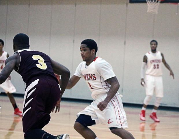 Shaakir Lindsey defends Jackson's Tre'Vion Crews in the second half of today's game. Crews had a game-high 26 points to help his team pull off the upset. Photo by Nicholas Huenefeld/Owens Sports Information