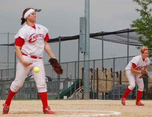 Jordan Ratliff delivers a pitch against Mineral Area. Photo courtesy of Sharon Snyder