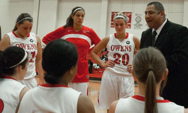 No. 6 Express Lose 11 Point Second Half Lead, Fall in OT to No. 2 Cincinnati State 86-77