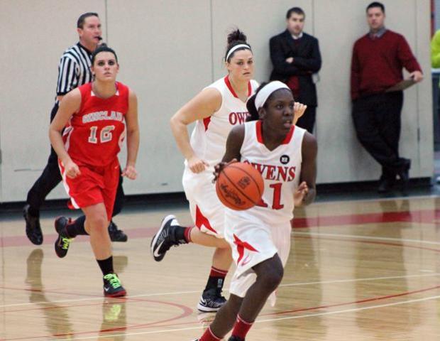 Eboni Adams, pictured here, was named the OCCAC Player of the Week for the week ending Jan. 13. Photo by Dave Harrand/Owens Sports Information