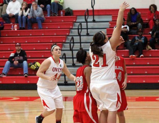 Mackenzie Heacock scored a season-high 19 points in a 76-41 Express win over Cuyahoga on the road tonight. Photo by Dave Harrand/Owens Sports Information