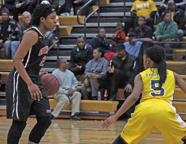 Sierra Harley, pictured here, had a game-high 23 points in today's 89-57 win over Mott. Photo by Nicholas Huenefeld/Owens Sports Information