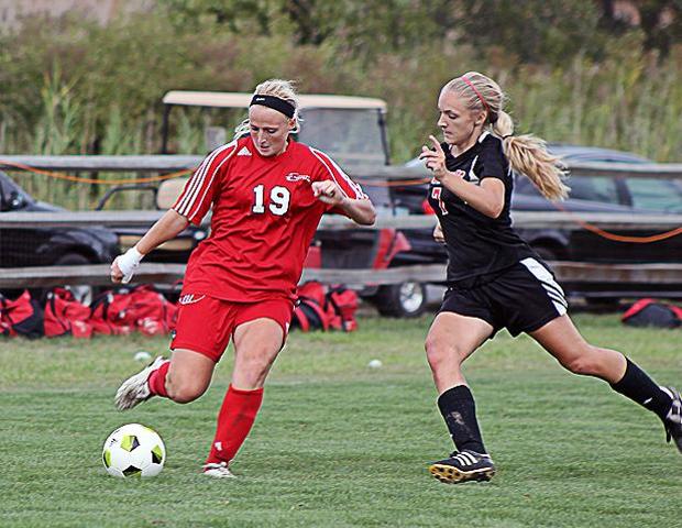 Haley Malaczewski, pictured here against Lake Michigan College, had five goals and two assists last week, which earned her national player of the week honors. Photo by Nicholas Huenefeld/Owens Sports Information