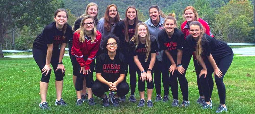 The Owens volleyball team, which made a stop in Bastian, Va. on the way, will face tough competition in Hickory, N.C. this weekend. Photo by Nicholas Huenefeld/Owens Sports Information